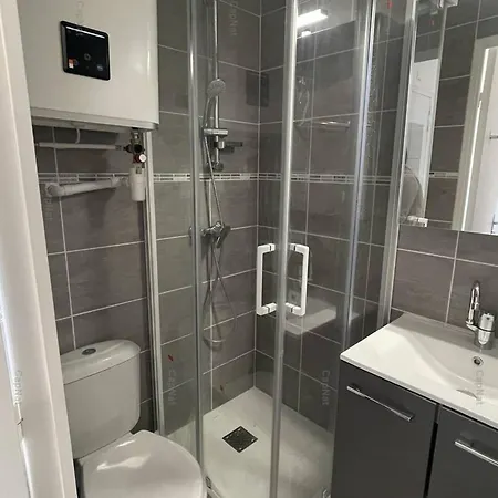 Appartamento Classic Avec Balcon Et Parking Sécurisé - Capacité 2 Pers - Fr-1-867-3 *