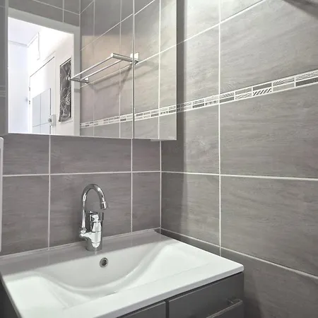 Classic Avec Balcon Et Parking Securise - Capacite 2 Pers - Fr-1-867-3 アパート *